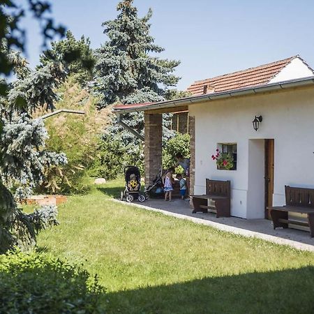 Chalupa Brod Nad Dyji Exteriör bild