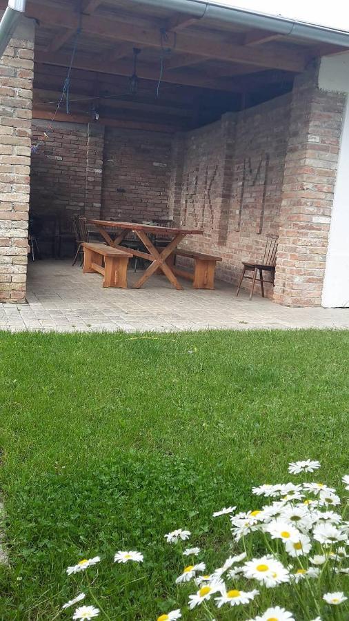 Chalupa Brod Nad Dyji Exteriör bild